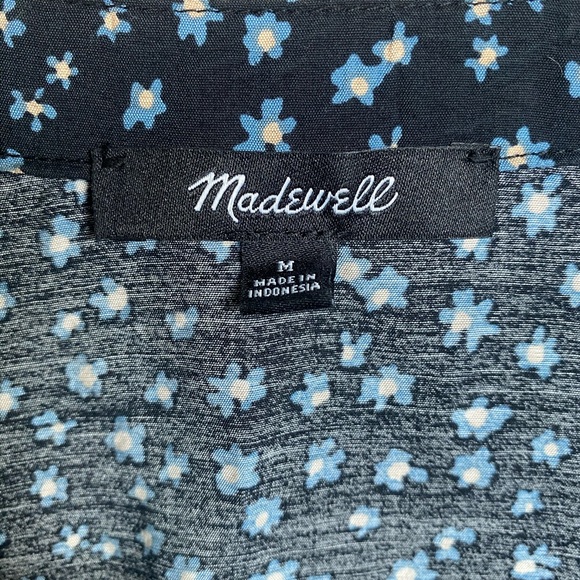 Madewell V-Neck Button-Front Shirt - Picture 3 of 4